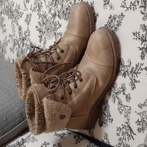 Cliffs by WHITE MOUNTAIN 'Duena' Ankle Boots